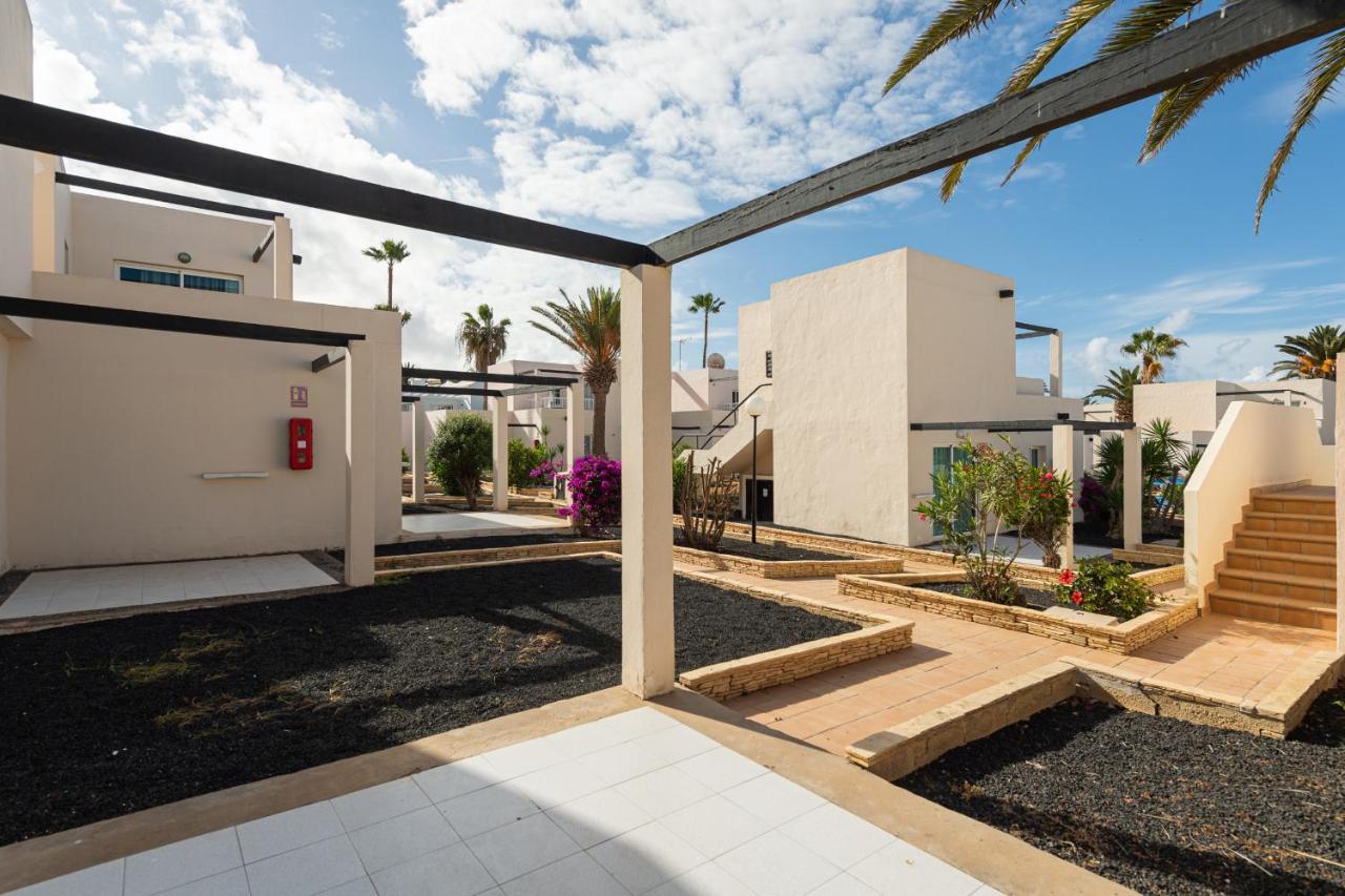 Homeforguest Apartamento 15 Con Terraza Y Piscina En קורלחו מראה חיצוני תמונה