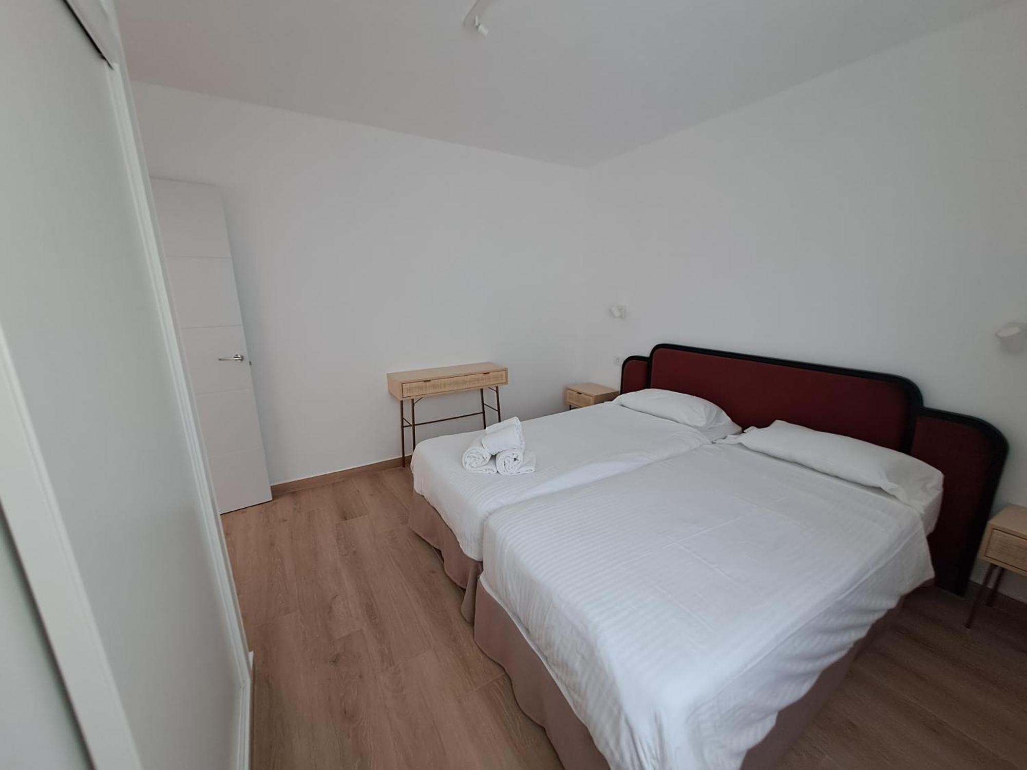 Homeforguest Apartamento 15 Con Terraza Y Piscina En קורלחו מראה חיצוני תמונה